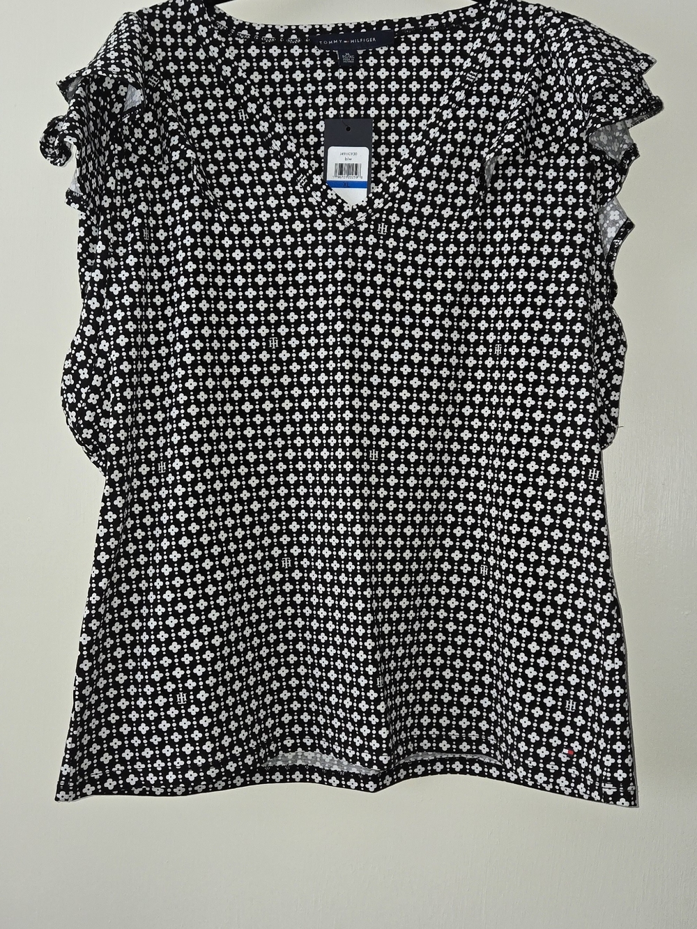 Tommy Hilfiger Black & White Floral Print Flutter Sleeve Top
